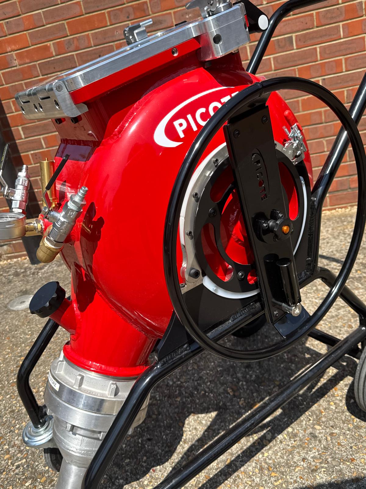 Picote 550 Inversion Lining Drum for up to 45 m x DN100 liner - all mo ...